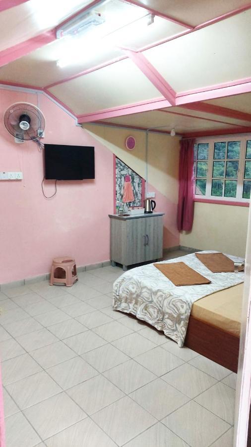 Dongorit Cabin Deluxe Room Kampong Kundassan エクステリア 写真